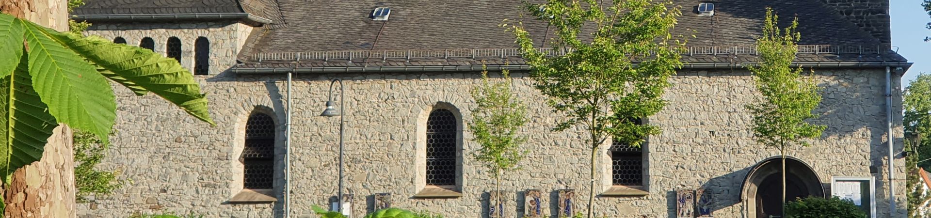 Eingang der Kirche
